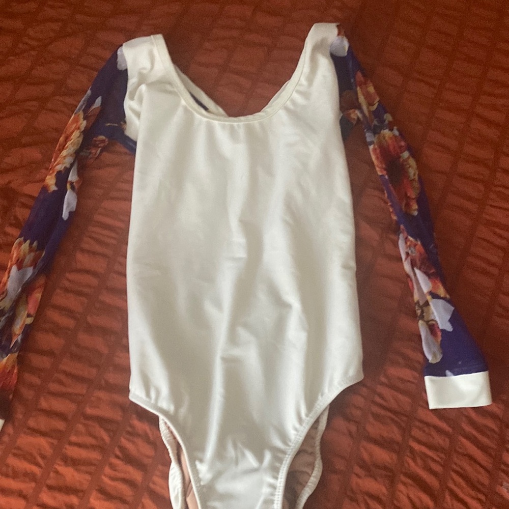Leotard by 5 dancewear that is very rare. Worn only a few times